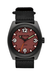 CLUTCH 42 - MATTE GUNMETAL/HOT SAUCE