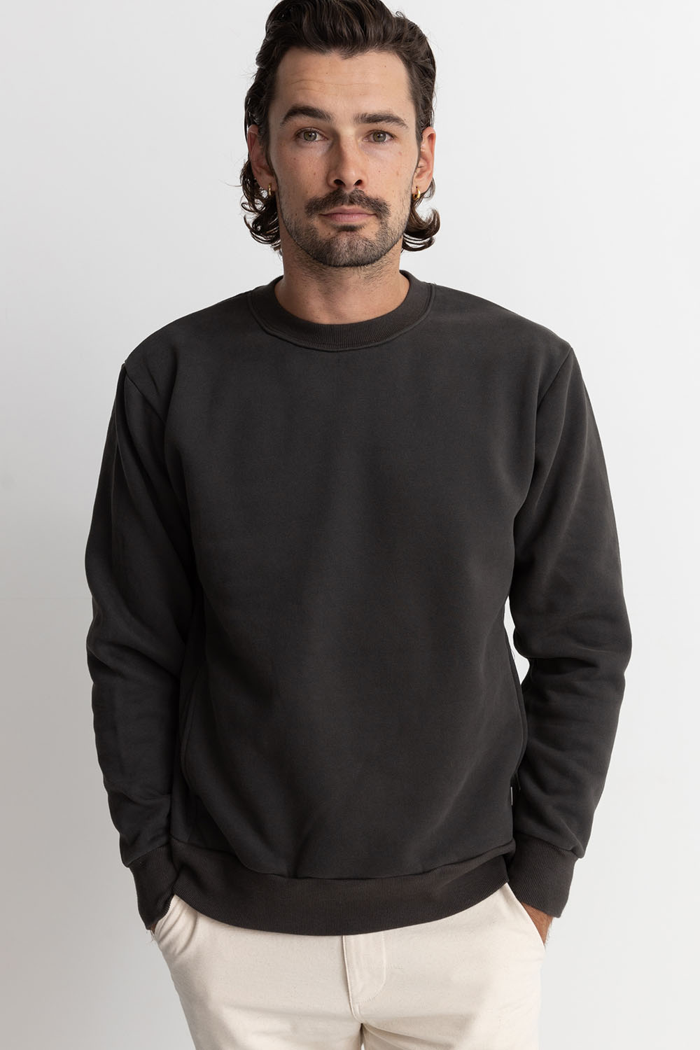 CLASSIC FLEECE CREW Vintage Black