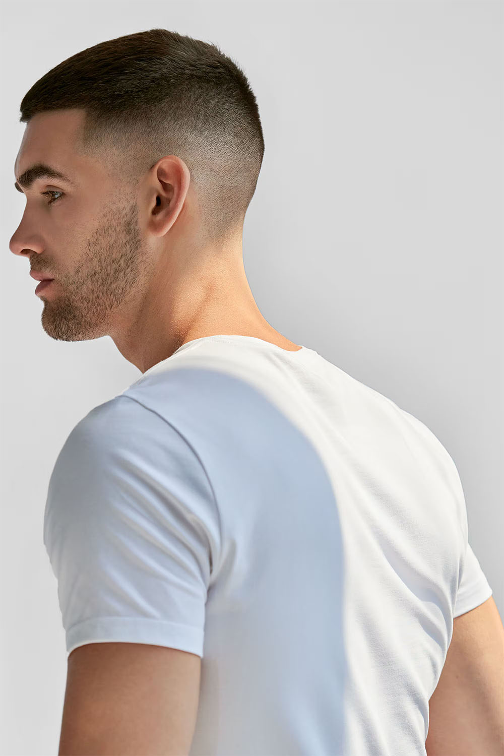 BASIC CREW NECK White