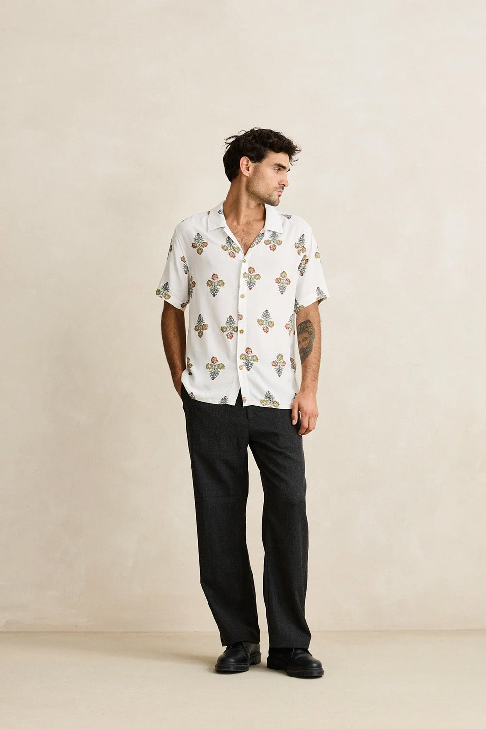 Bouquet Short Sleeve